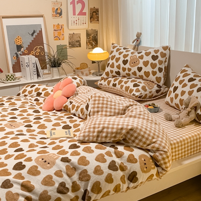 91家纺网 家纺一手货源 找家纺 大渔生活 2024新款牛奶绒印花系列四件套 心动