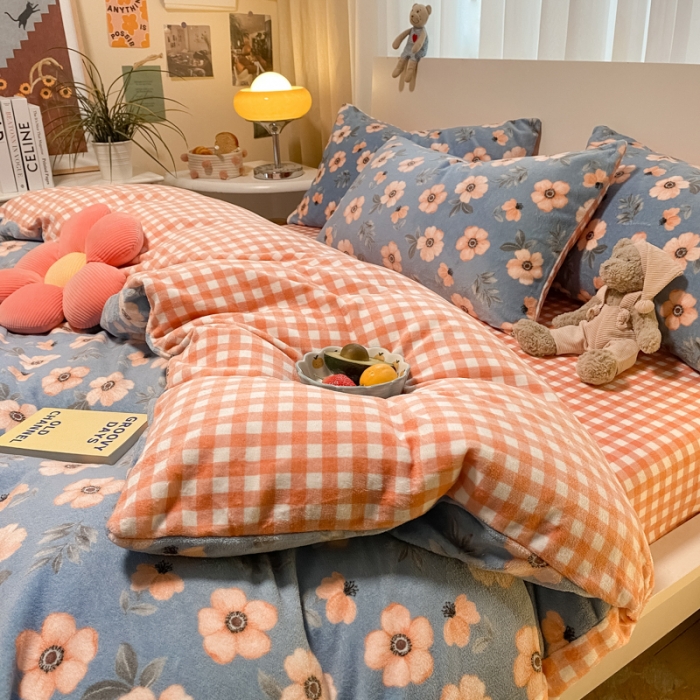 91家纺网 家纺一手货源 找家纺 大渔生活 2024新款牛奶绒印花系列四件套 悠悠花海