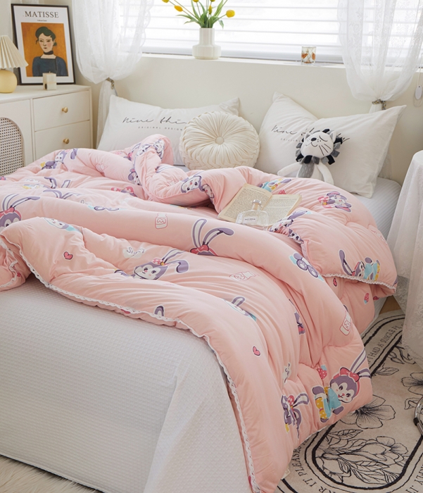 91家纺网 家纺一手货源 找家纺 畅畅A类母婴级数码印花针织棉牛奶蛋白大豆冬被春秋被 布兰兔