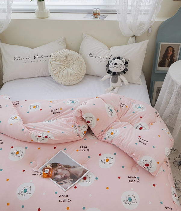 91家纺网 家纺一手货源 找家纺 畅畅A类母婴级数码印花针织棉牛奶蛋白大豆冬被春秋被 佩尼小象