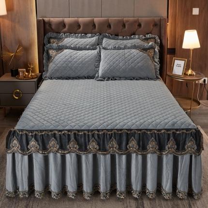 91家纺网 家纺一手货源 找家纺 （总）家之硕 2022新款水晶绒夹棉床裙三件套系列-幸运花