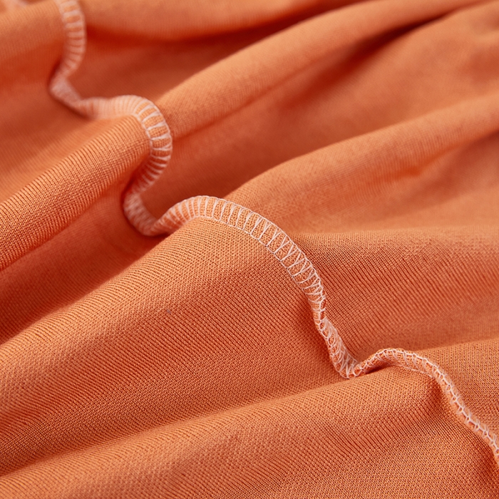 91家纺网 家纺一手货源 找家纺 逐日沙发套 2023新款阳离子雕花沙发套 饼干熊 桔黄