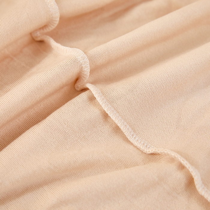 91家纺网 家纺一手货源 找家纺 逐日沙发套 2023新款阳离子雕花沙发套 饼干熊 米黄