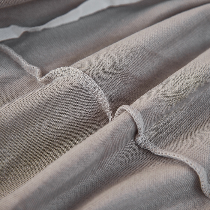 91家纺网 家纺一手货源 找家纺 逐日沙发套 2023新款阳离子雕花沙发套 饼干熊 浅灰