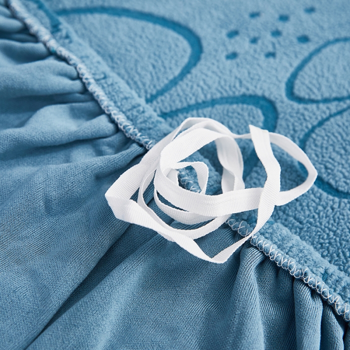 91家纺网 家纺一手货源 找家纺 逐日沙发套 2023新款阳离子雕花沙发套 太阳花 蓝灰