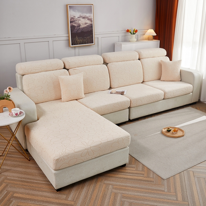 91家纺网 家纺一手货源 找家纺 逐日沙发套 2023新款阳离子雕花沙发套 太阳花 米黄