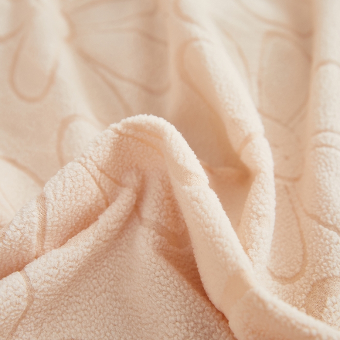 91家纺网 家纺一手货源 找家纺 逐日沙发套 2023新款阳离子雕花沙发套 太阳花 米黄