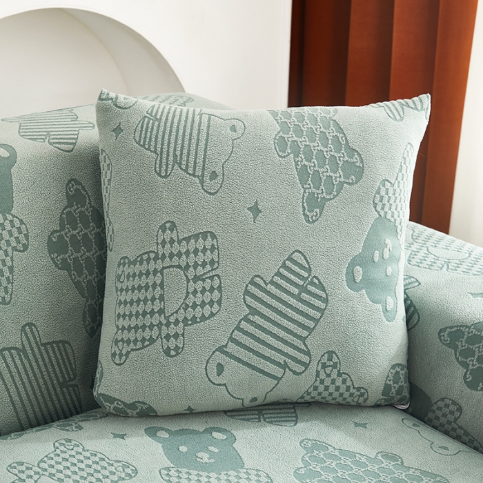 91家纺网 家纺一手货源 找家纺 逐日沙发套 2023新款阳离子雕花沙发套 饼干熊 豆绿