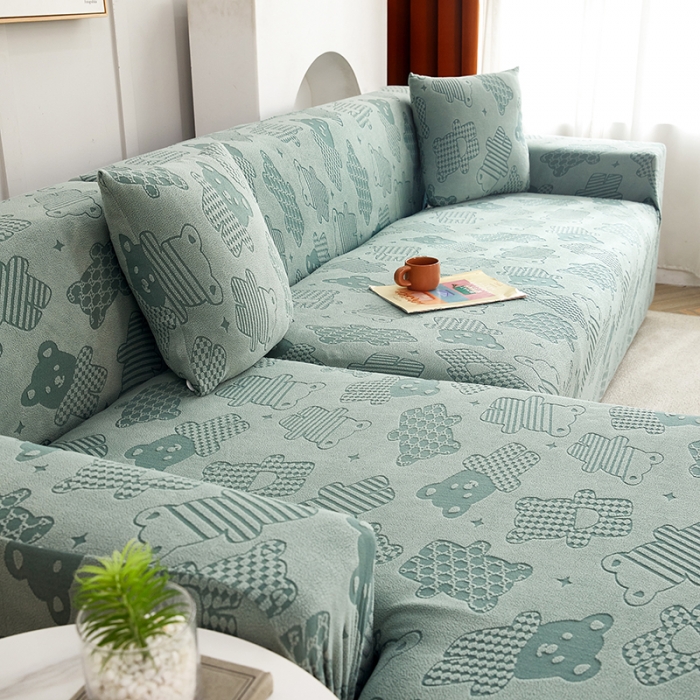 91家纺网 家纺一手货源 找家纺 逐日沙发套 2023新款阳离子雕花沙发套 饼干熊 豆绿