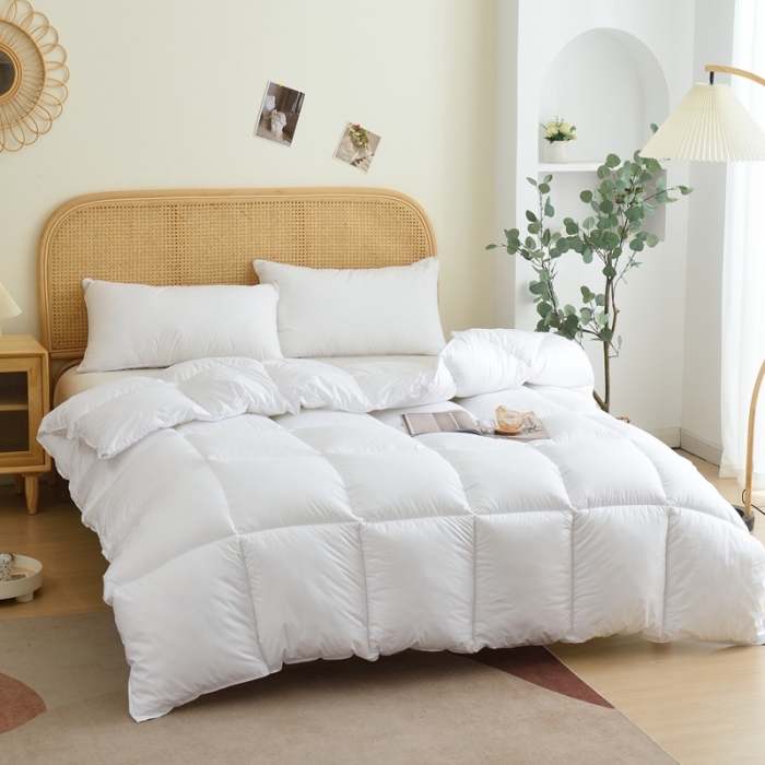 91家纺网 家纺一手货源 找家纺 德芙 2023星级酒店羽丝绒被芯民宿四季春秋冬被经典款 白色