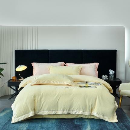 91家纺网 家纺一手货源 找家纺 （总）榻尚家居 2023新款奈思小熊牛奶绒四件套