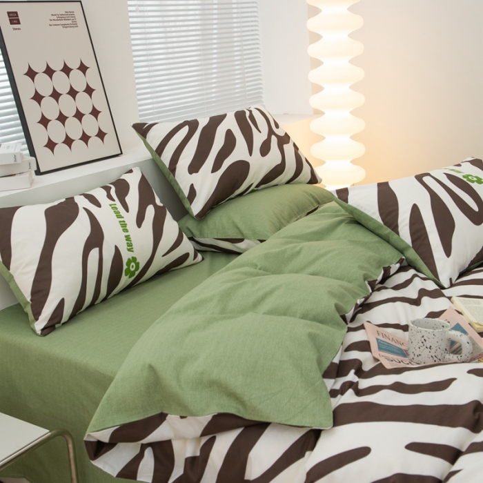 91家纺网 家纺一手货源 找家纺 黑马家居新款全棉印花喷气12868套件-单被套卡哇伊