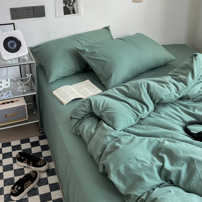 91家纺网 家纺一手货源 找家纺 优色良品 2023新款110克纯色超柔褶皱水洗棉四件套 暗夜绿