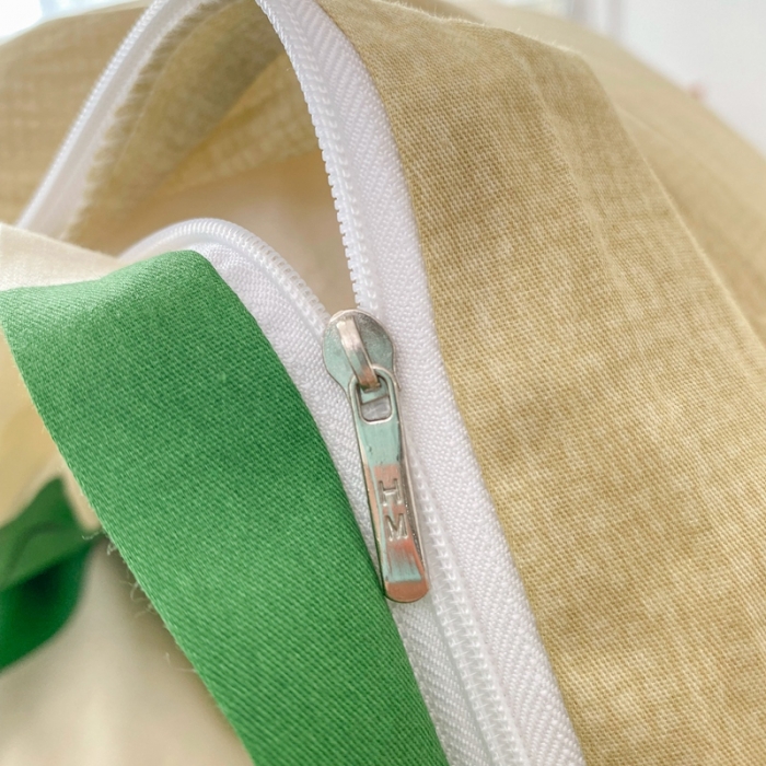 91家纺网 家纺一手货源 找家纺 黑马家居新款全棉印花喷气12868套件-单被套草莓乐园