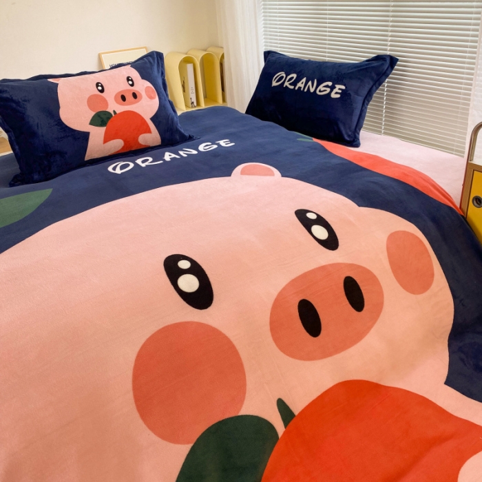 91家纺网 家纺一手货源 找家纺 慕尚 2022爆款大版高克重印花牛奶绒四件套 吃货猪