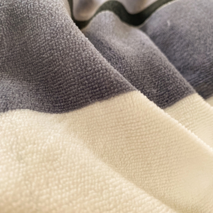 91家纺网 家纺一手货源 找家纺 慕尚 2022爆款大版高克重印花牛奶绒四件套 绅士狗