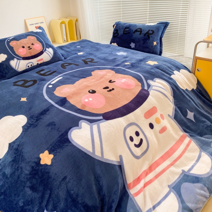 91家纺网 家纺一手货源 找家纺 慕尚 2022爆款大版高克重印花牛奶绒四件套 太空熊宝