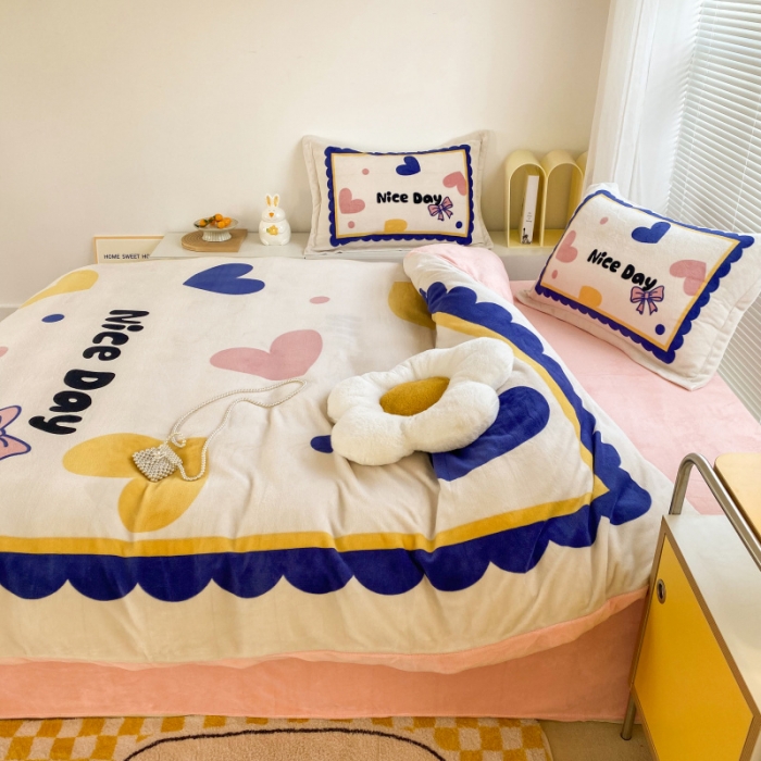 91家纺网 家纺一手货源 找家纺 慕尚 2022爆款大版高克重印花牛奶绒四件套 小爱心