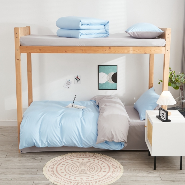 91家纺网 家纺一手货源 找家纺 啊雅家居 新款ins学生宿舍双拼纯色磨毛三件套 天空兰加浅灰