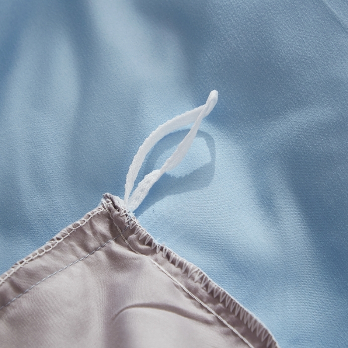 91家纺网 家纺一手货源 找家纺 啊雅家居 新款ins学生宿舍双拼纯色磨毛三件套 天空兰加浅灰