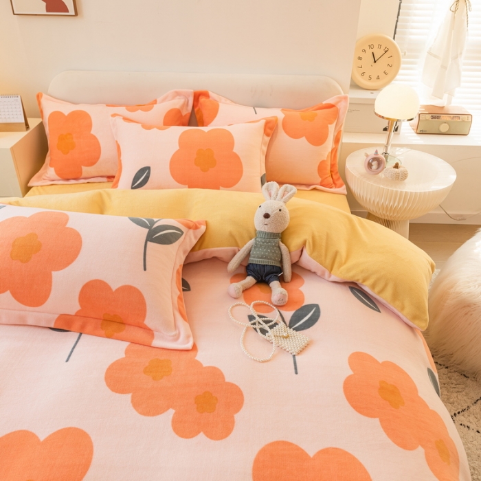 91家纺网 家纺一手货源 找家纺 丝羽坊2022专版花型直播供货双面牛奶绒印花四件套被套 新图二冬日暖阳