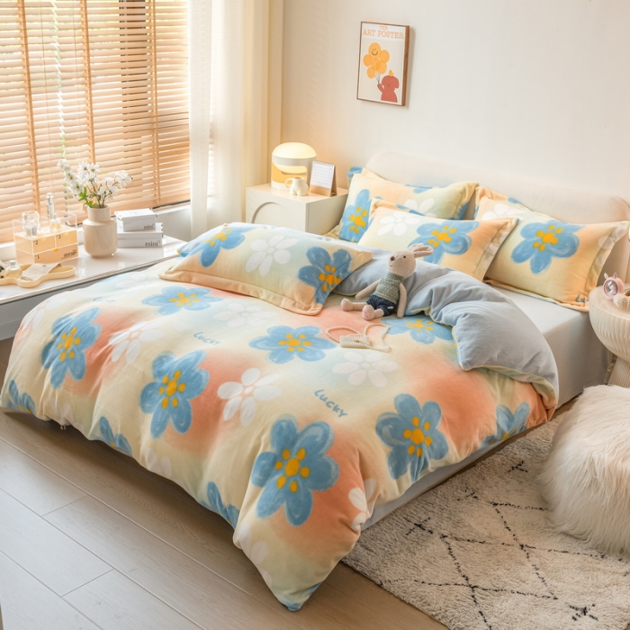 91家纺网 家纺一手货源 找家纺 丝羽坊2022专版花型直播供货双面牛奶绒印花四件套被套 新图二繁花似锦