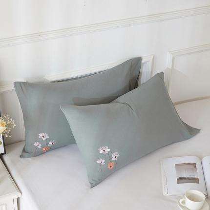 91家纺网 家纺一手货源 找家纺 （总）丰淘2022新款水洗棉绣花枕套-亭亭玉立