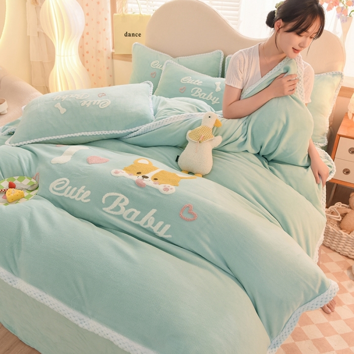 91家纺网 家纺一手货源 找家纺 菲儿  2022新款毛巾绣牛奶绒四件套 旺仔-抹茶绿