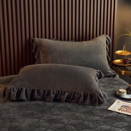 91家纺网 家纺一手货源 找家纺 （总）闲鱼家纺 2022年新牛奶绒裙边床笠枕套一对