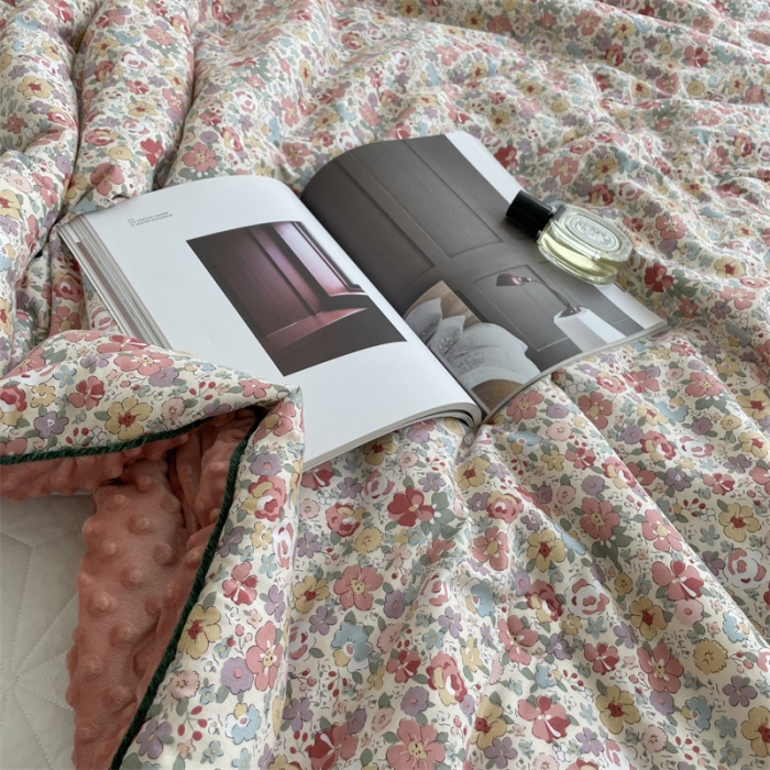 91家纺网 家纺一手货源 找家纺 源启生活 2022新款嵌绳包边韩国豆豆四季被被子被芯 淑雅