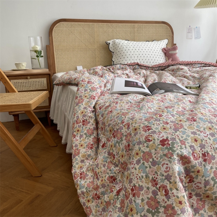 91家纺网 家纺一手货源 找家纺 源启生活 2022新款嵌绳包边韩国豆豆四季被被子被芯 淑雅