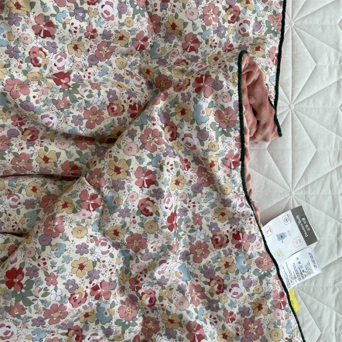 91家纺网 家纺一手货源 找家纺 源启生活 2022新款嵌绳包边韩国豆豆四季被被子被芯 淑雅