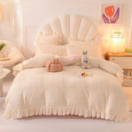 91家纺网 家纺一手货源 找家纺 （总）绒世界 2024秋冬韩版雕花牛奶绒四件套