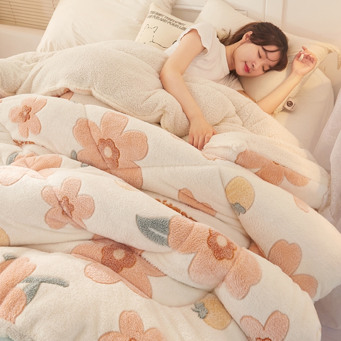 91家纺网 家纺一手货源 找家纺 梦初语 2022新款加厚保暖雪花绒加羊羔绒冬被 繁华似锦