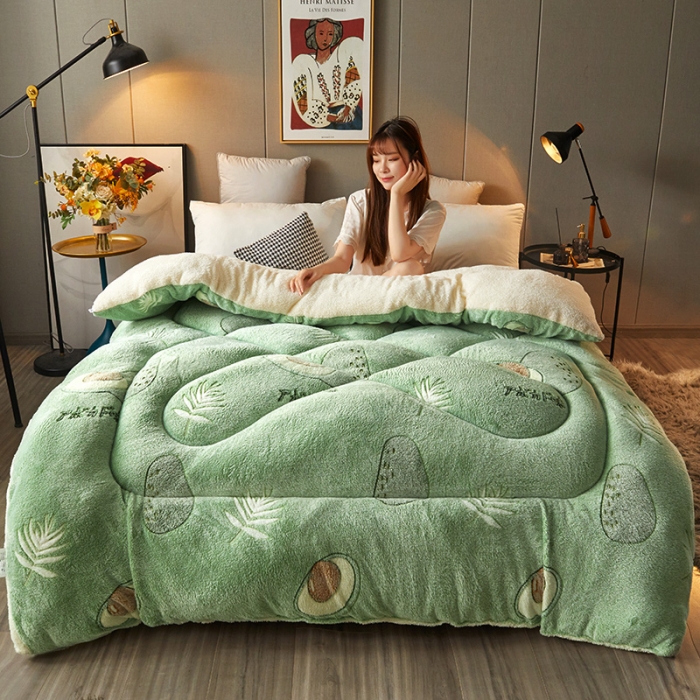 91家纺网 家纺一手货源 找家纺 梦初语 2022新款加厚保暖雪花绒加羊羔绒冬被 牛油果