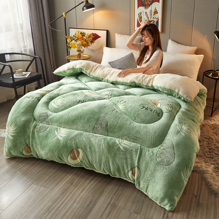 91家纺网 家纺一手货源 找家纺 梦初语 2022新款加厚保暖雪花绒加羊羔绒冬被 牛油果