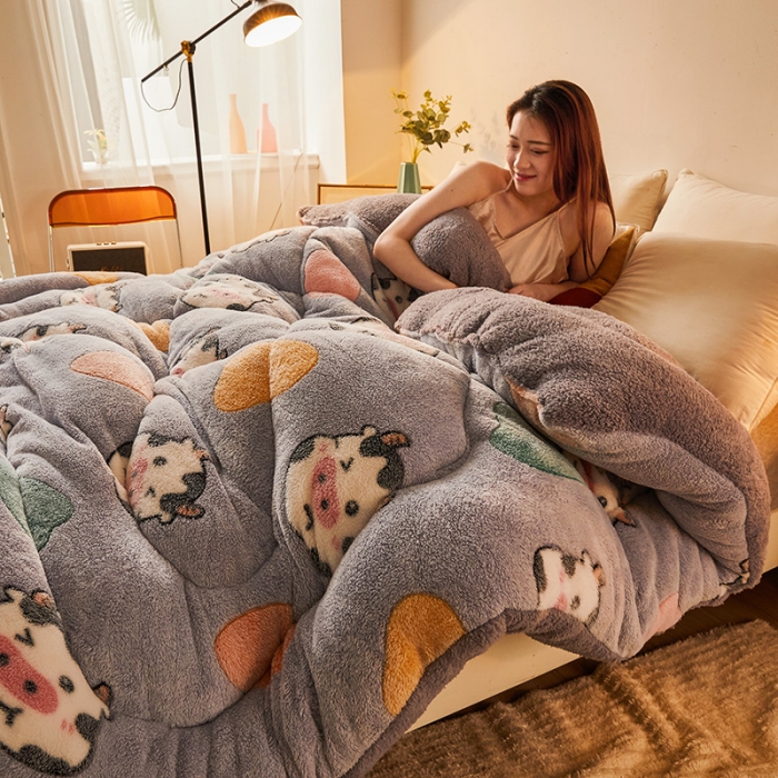 91家纺网 家纺一手货源 找家纺 梦初语 2022新款加厚保暖雪花绒加羊羔绒冬被 勇敢牛牛