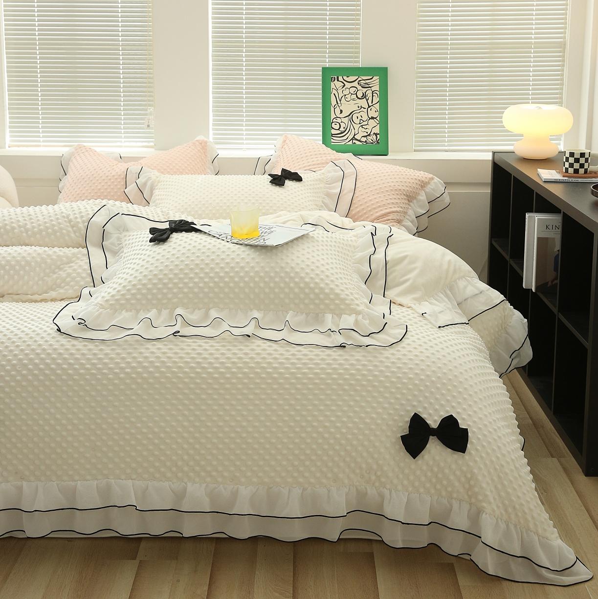 91家纺网 家纺一手货源 找家纺 （总）玛奇朵2022新款母婴级A类豆豆绒雪纺双层花边珍妮系列