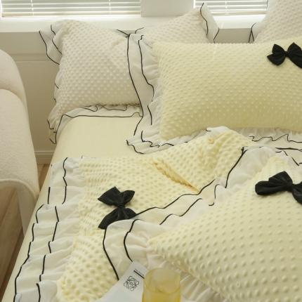 玛奇朵2022新款母婴级A类豆豆绒雪纺双层花边珍妮系列珍妮黄