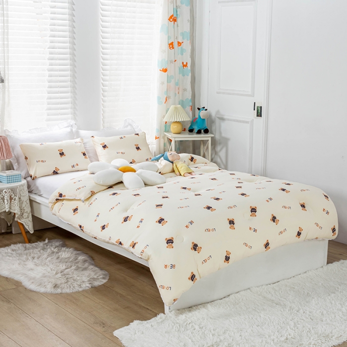 91家纺网 家纺一手货源 找家纺 天瑜家纺 2023新款A类针织棉冬被 lovely 熊