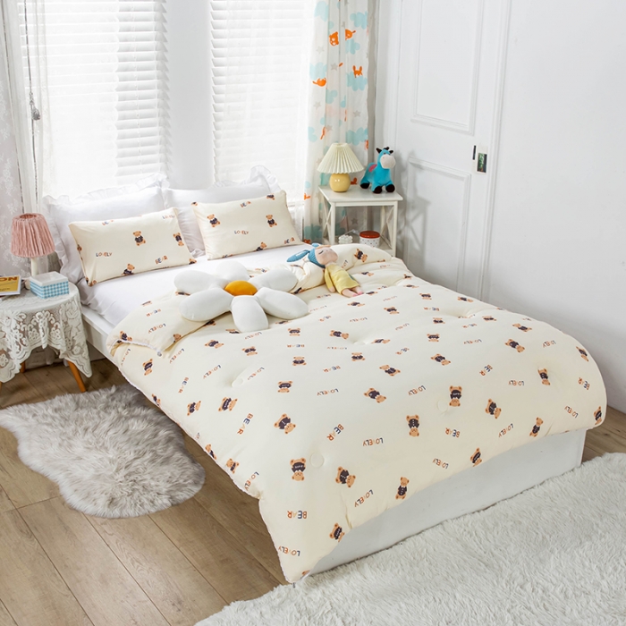 91家纺网 家纺一手货源 找家纺 天瑜家纺 2023新款A类针织棉冬被 lovely 熊