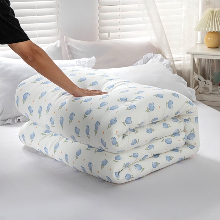 91家纺网 家纺一手货源 找家纺 天瑜家纺 2023新款A类针织棉冬被 花蕾白