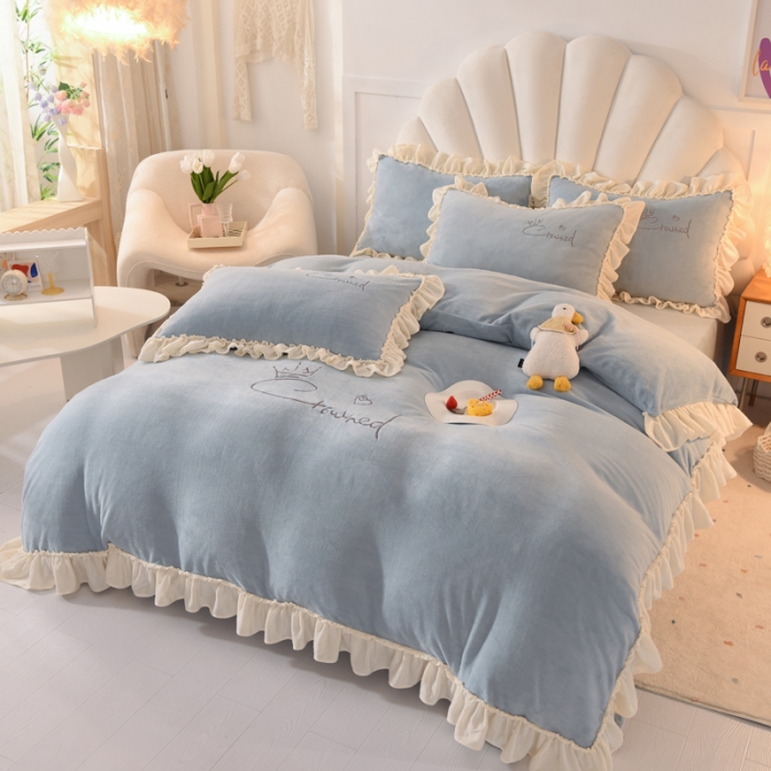 91家纺网 家纺一手货源 找家纺 （总）绒世界 2024秋冬韩版牛奶绒绣花四件套