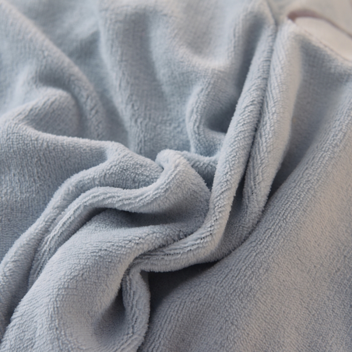 91家纺网 家纺一手货源 找家纺 绒世界 2024秋冬韩版牛奶绒绣花四件套 邂逅-静谧蓝