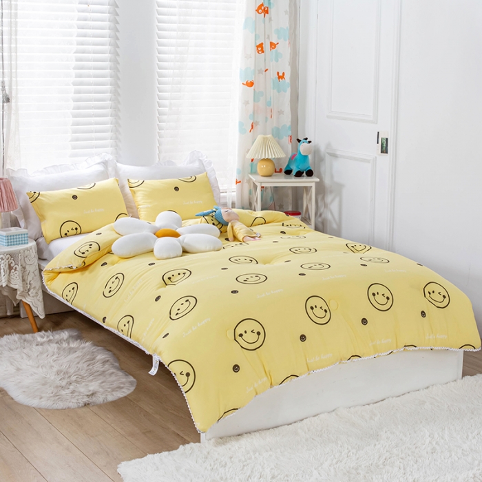 91家纺网 家纺一手货源 找家纺 天瑜家纺 2023新款A类针织棉冬被 笑脸黄