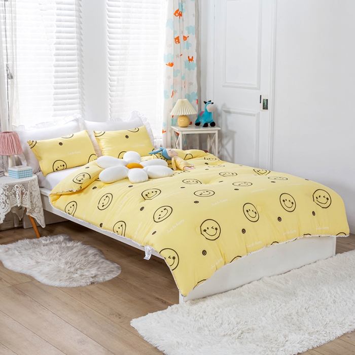 91家纺网 家纺一手货源 找家纺 天瑜家纺 2023新款A类针织棉冬被 笑脸黄