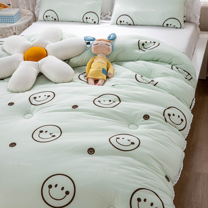 91家纺网 家纺一手货源 找家纺 天瑜家纺 2023新款A类针织棉冬被 笑脸绿