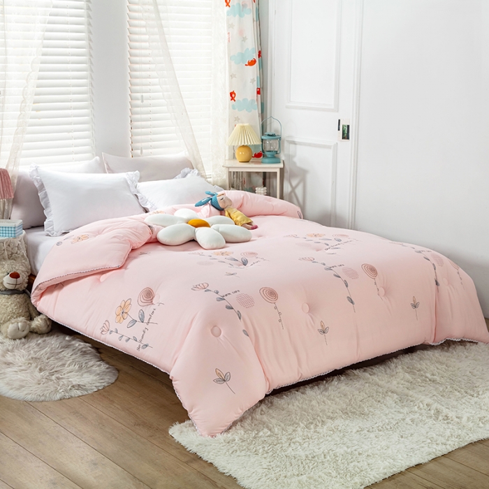 91家纺网 家纺一手货源 找家纺 天瑜家纺 2023新款A类针织棉冬被 休闲时光 粉