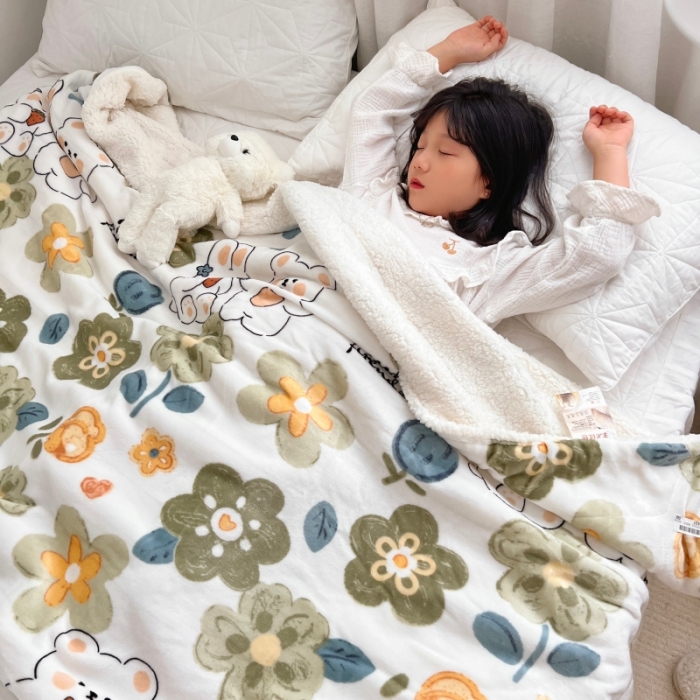 91家纺网 家纺一手货源 找家纺 顾里2022新款ins牛奶羊羔绒毯 花间兔熊