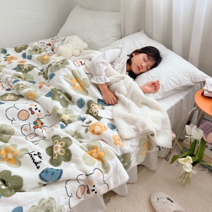 91家纺网 家纺一手货源 找家纺 顾里2022新款ins牛奶羊羔绒毯 花间兔熊